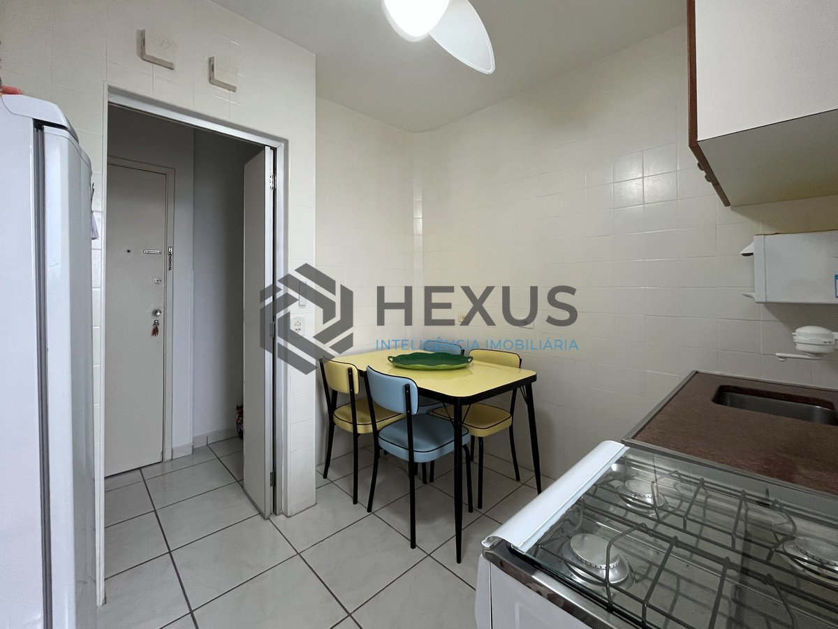 Foto 12 de Apartamento com varanda, vista mar e lazer na Praia das Asturias, Guaruja