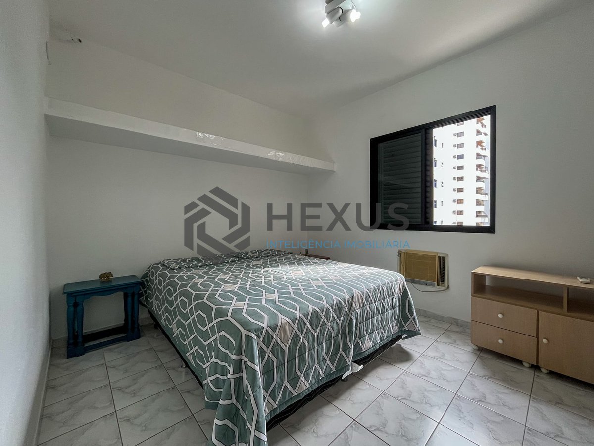 Foto 13 de Apartamento com varanda e lazer na Praia das Pitangueiras, Guaruja