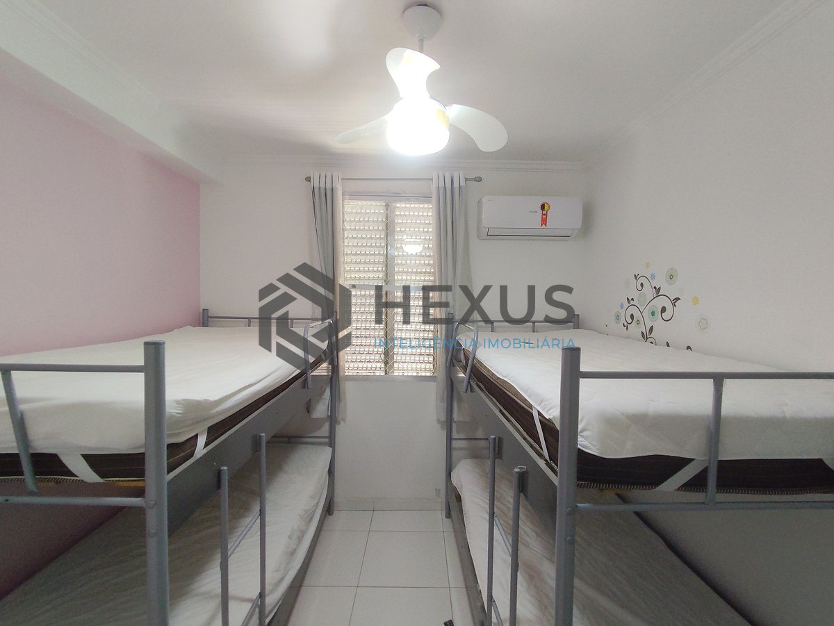 Foto 12 de Apartamento duplex reformado e mobiliado a duas quadras da Praia das Asturias, Guaruja