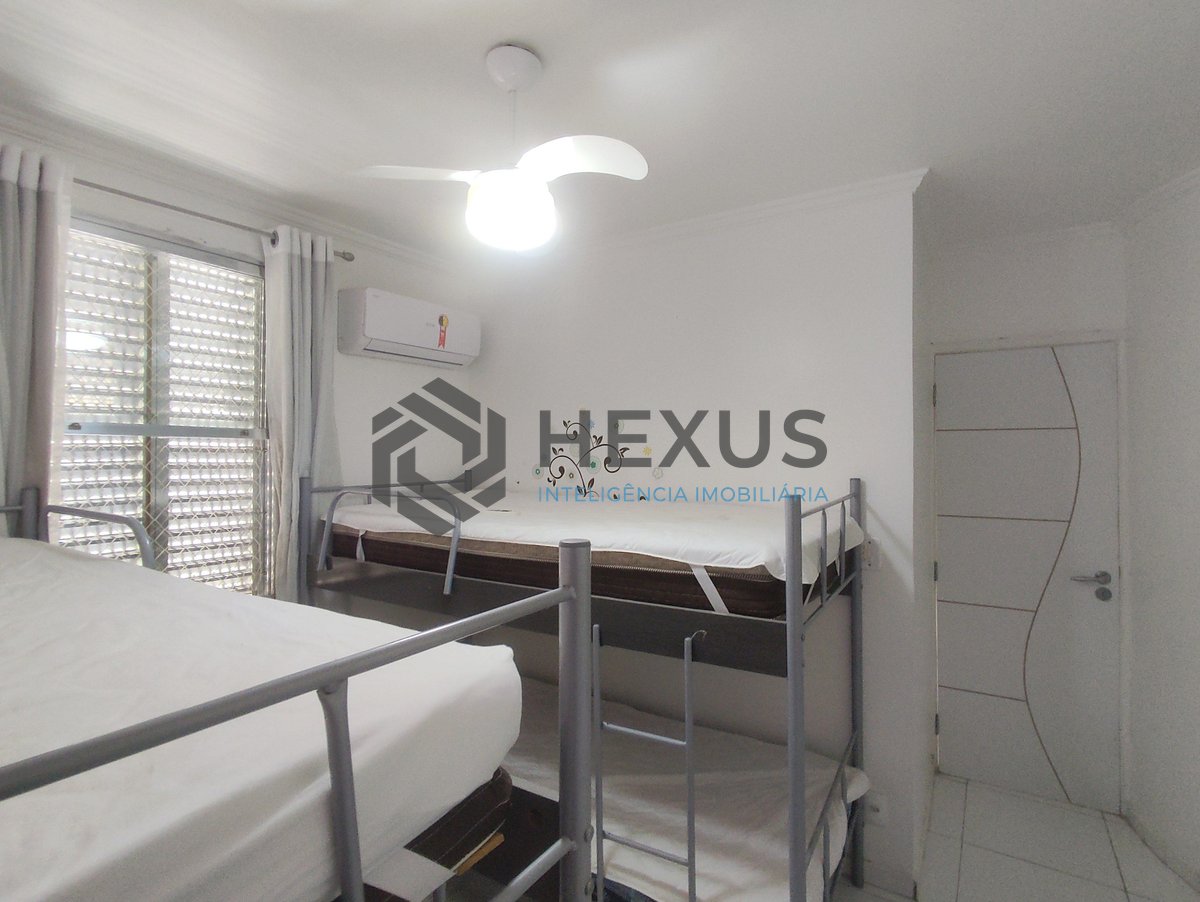 Foto 13 de Apartamento duplex reformado e mobiliado a duas quadras da Praia das Asturias, Guaruja