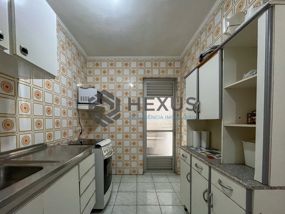 Foto 14 de Apartamento com custo baixo na beira mar da Praia das Pitangueiras, Guaruja
