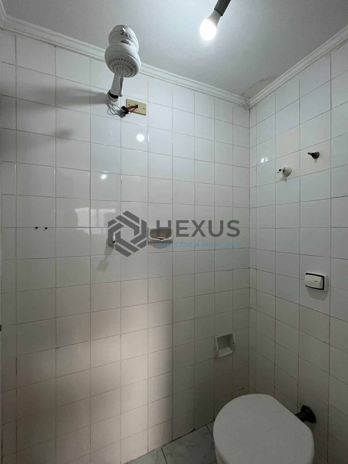 Foto 17 de Apartamento com custo baixo na beira mar da Praia das Pitangueiras, Guaruja