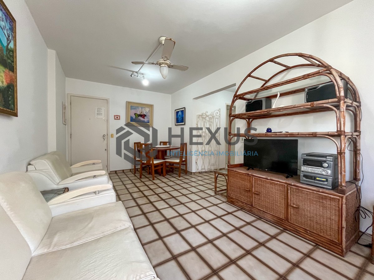 Foto 3 de Apartamento com custo baixo na beira mar da Praia das Pitangueiras, Guaruja