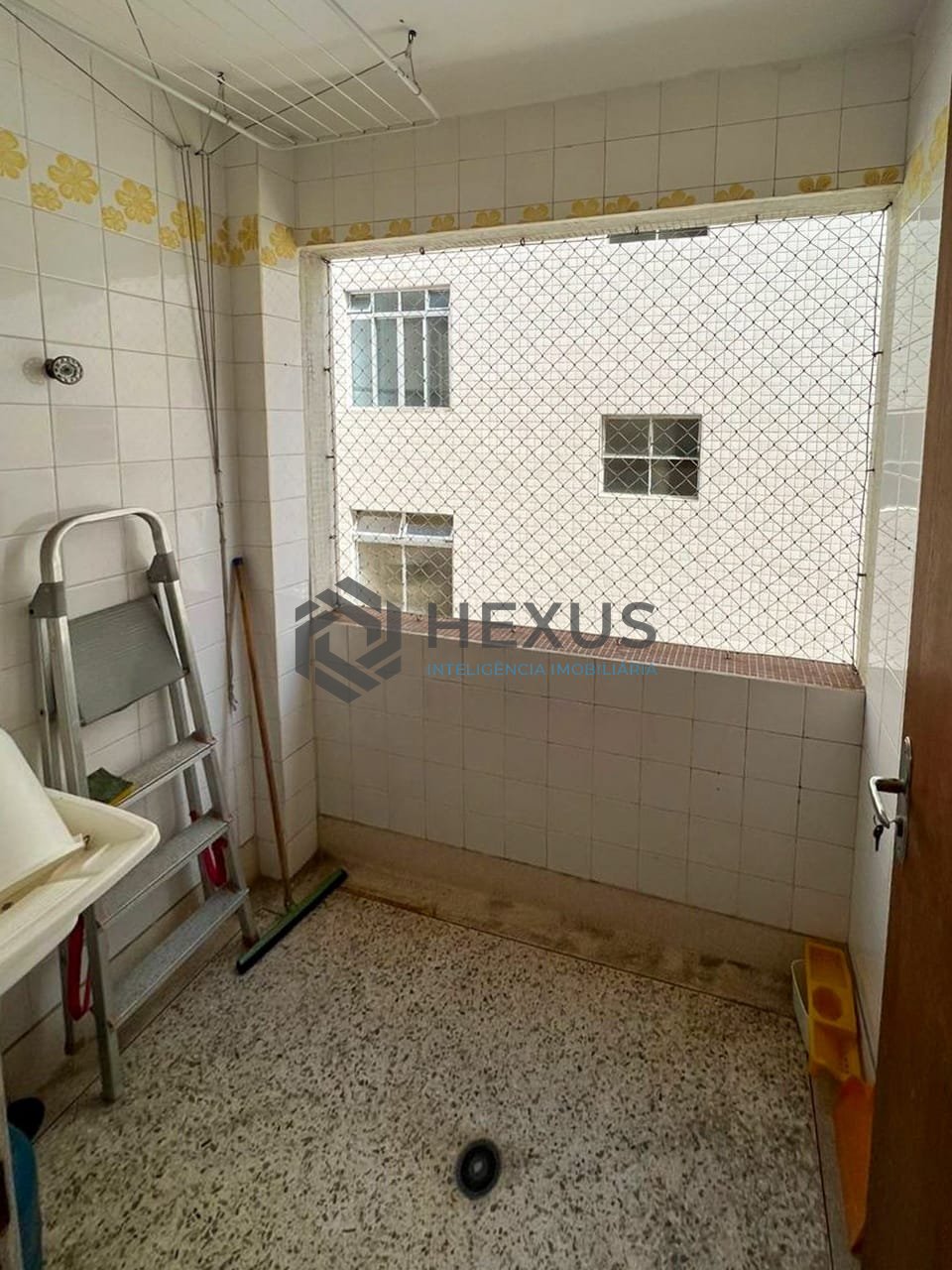 Foto 10 de Apartamento mobiliado a uma quadra da Praia do Tombo, Guaruja