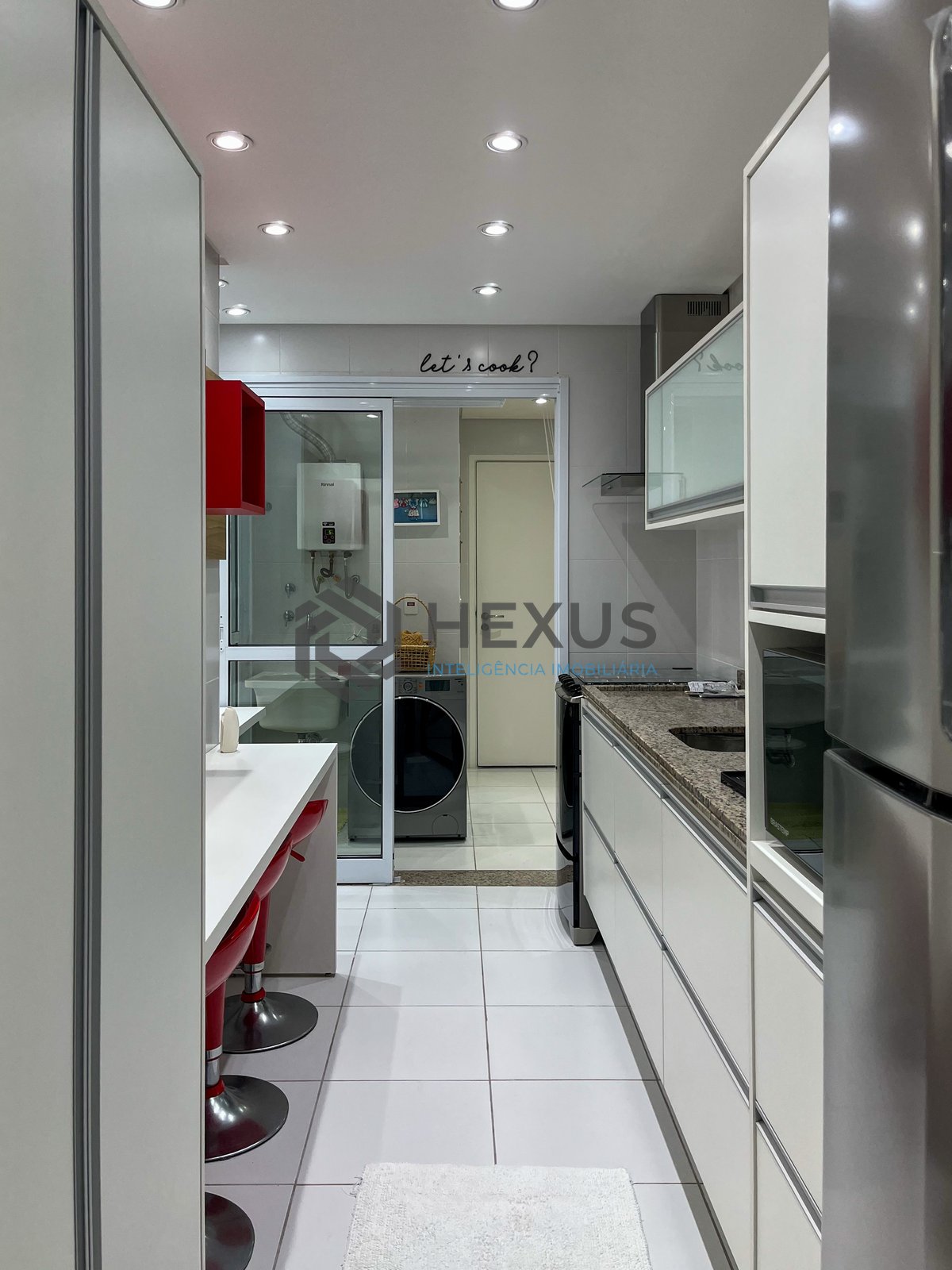 Foto 27 de Apartamento com varanda gourmet e lazer completo na Praia das Pitangueiras, Guaruja