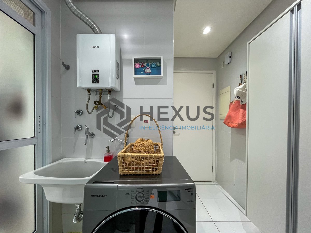 Foto 29 de Apartamento com varanda gourmet e lazer completo na Praia das Pitangueiras, Guaruja