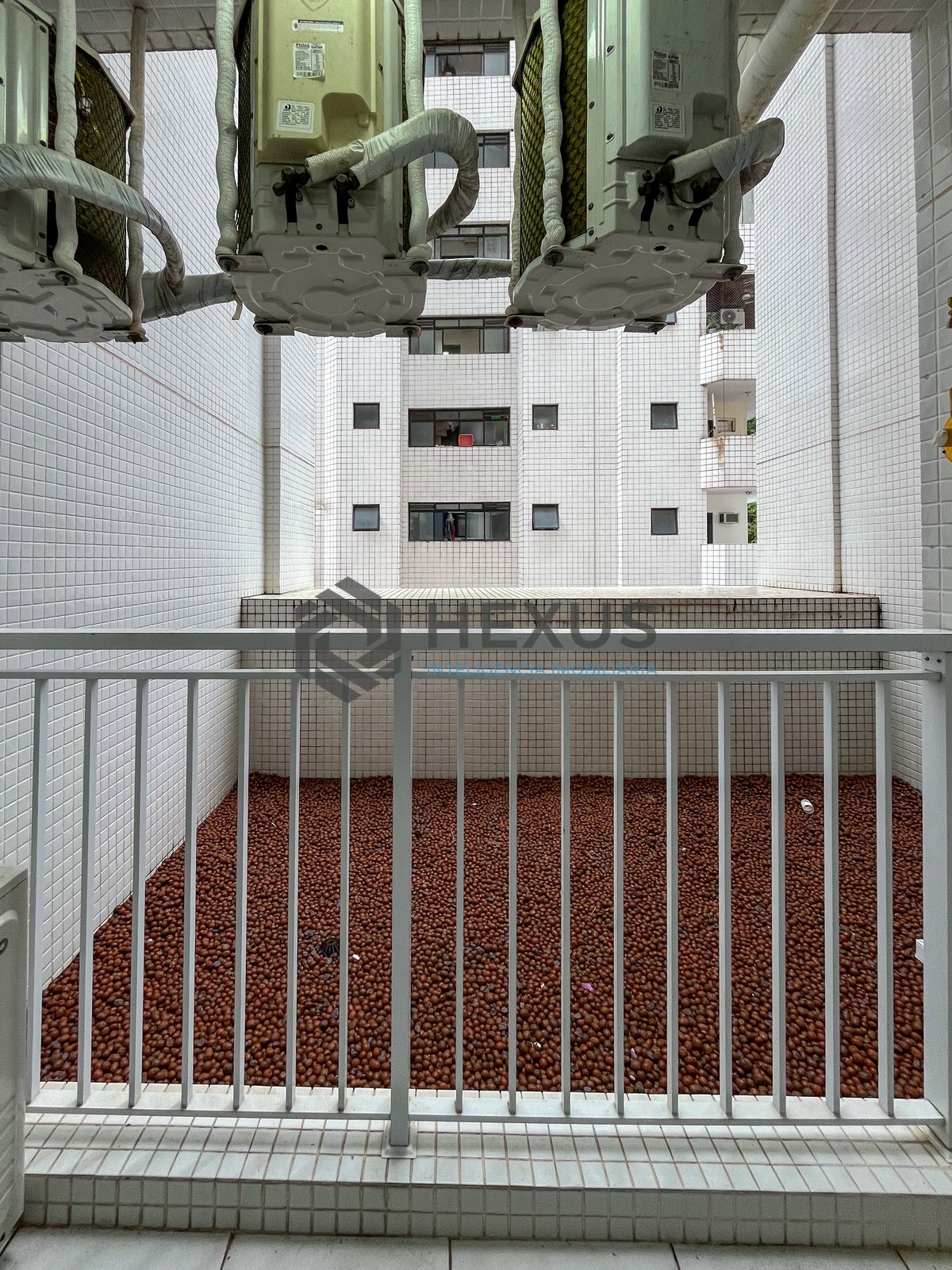 Foto 30 de Apartamento com varanda gourmet e lazer completo na Praia das Pitangueiras, Guaruja