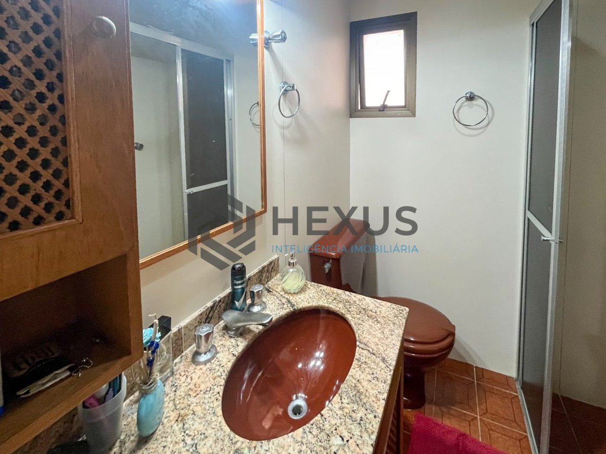 Foto 13 de Apartamento com duas varandas na Praia das Pitangueiras, Guaruja