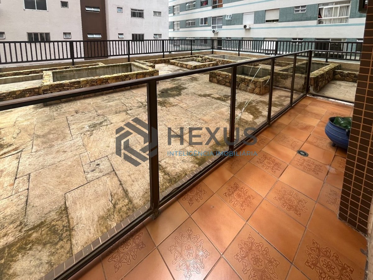 Foto 15 de Apartamento com duas varandas na Praia das Pitangueiras, Guaruja