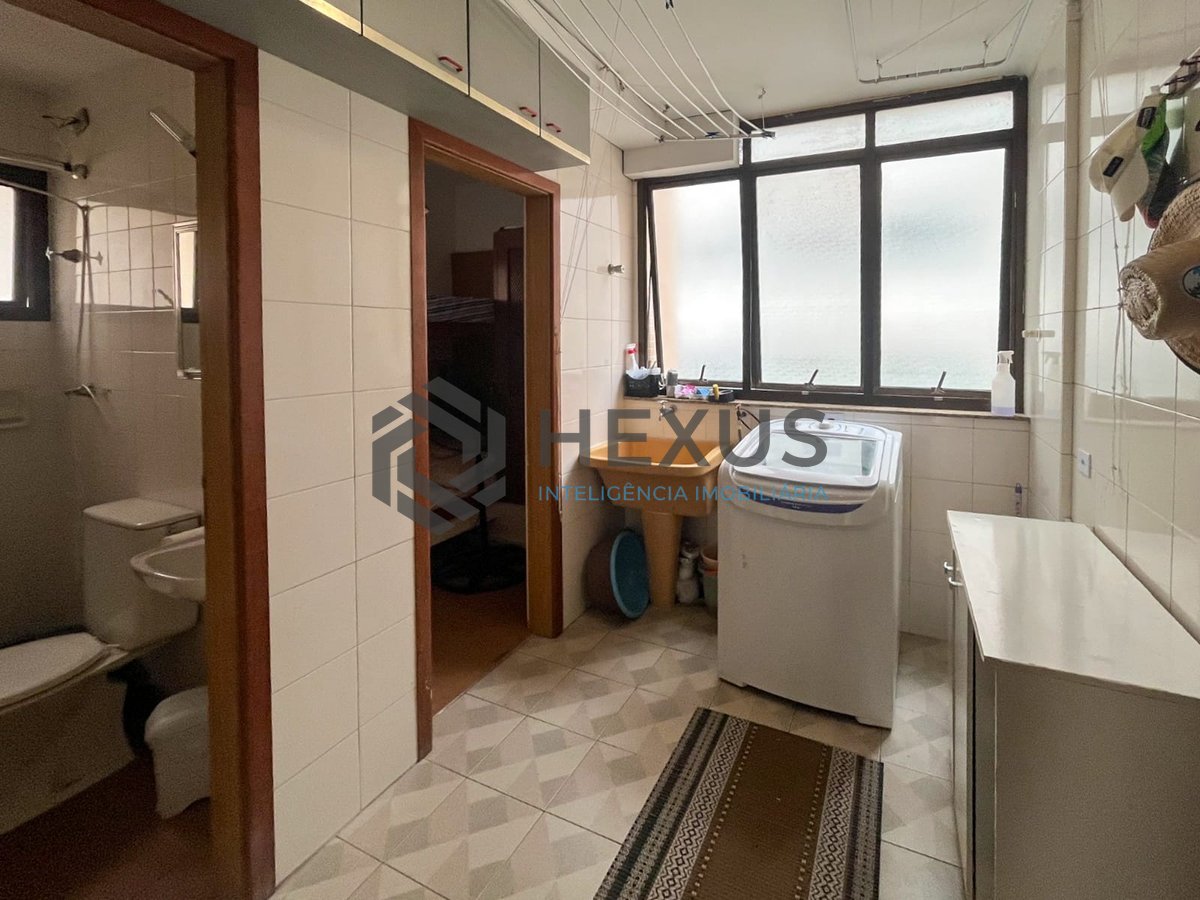Foto 19 de Apartamento com duas varandas na Praia das Pitangueiras, Guaruja