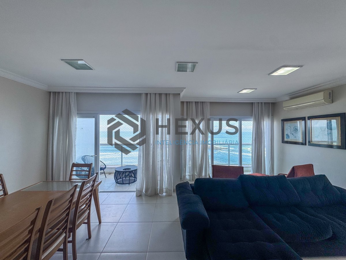 Foto 2 de Apartamento frente mar com varanda na Praia das Pitangueiras, Guaruja