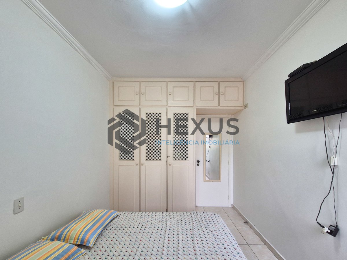Foto 12 de Apartamento com varanda e lazer na Praia das Pitangueiras, Guaruja