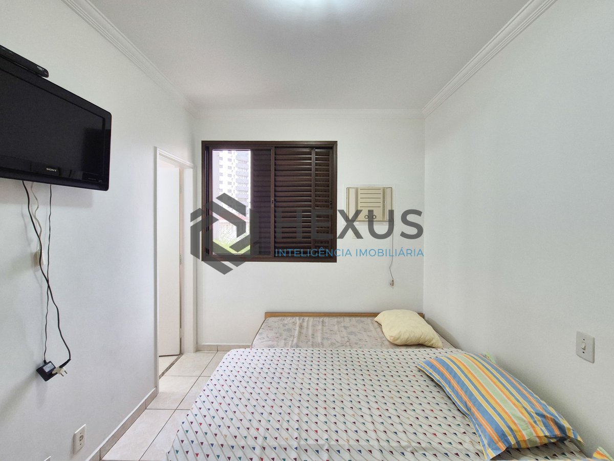 Foto 13 de Apartamento com varanda e lazer na Praia das Pitangueiras, Guaruja