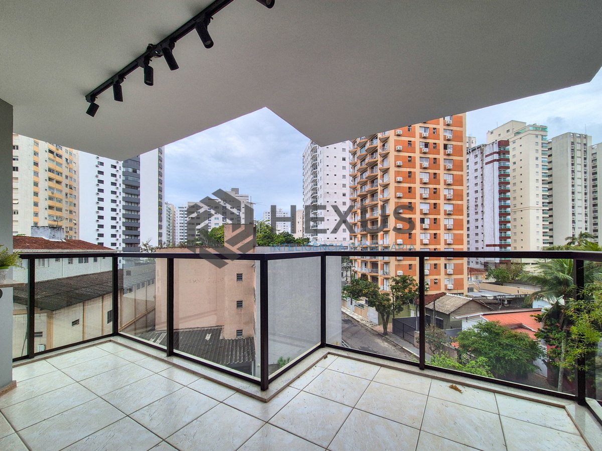 Foto 8 de Apartamento com varanda e lazer na Praia das Pitangueiras, Guaruja