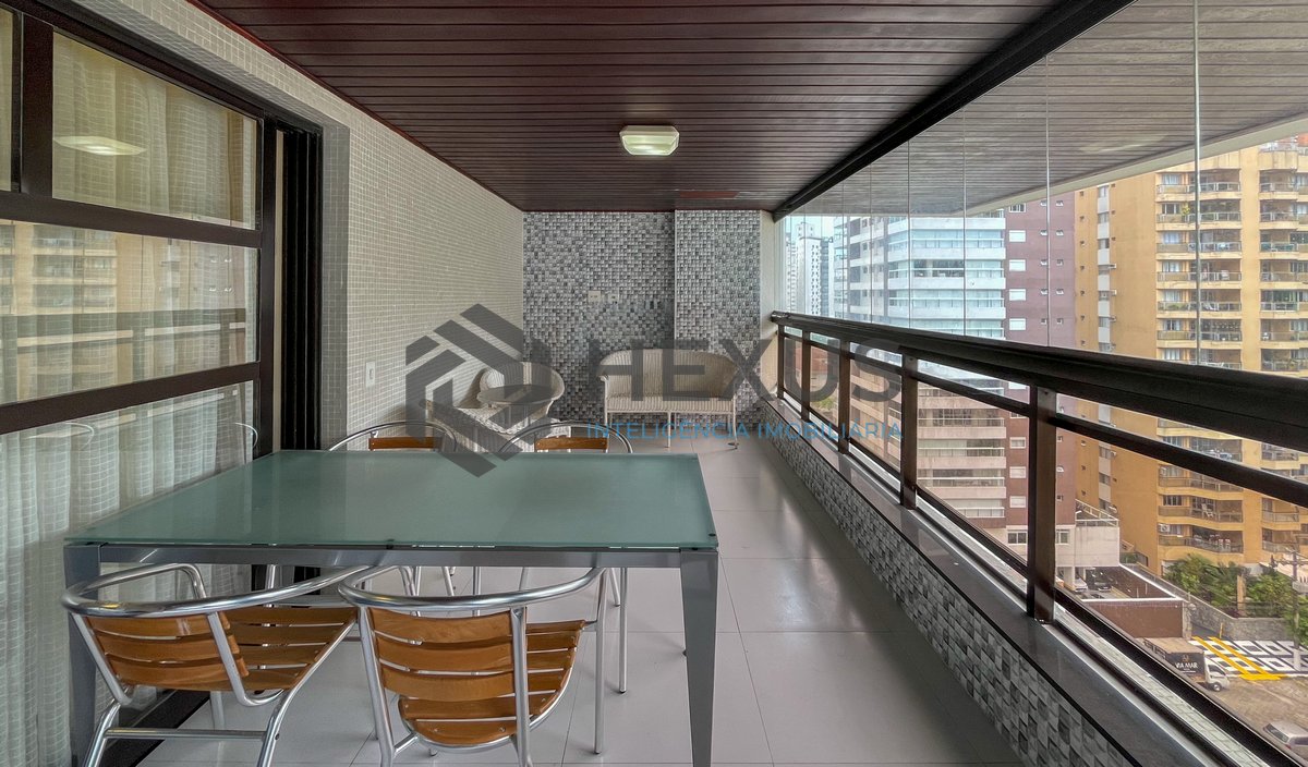 Foto 16 de Apartamento com piscina e churrasqueira na varanda na Praia das Pitangueiras, Guaruja