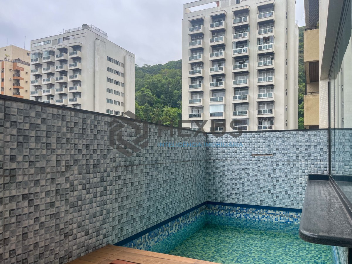 Foto 17 de Apartamento com piscina e churrasqueira na varanda na Praia das Pitangueiras, Guaruja