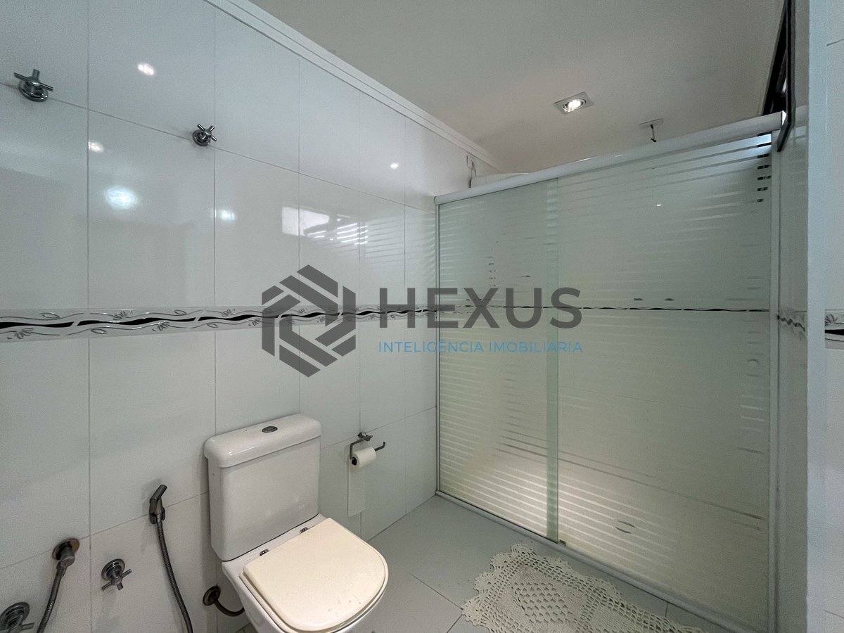 Foto 40 de Apartamento com piscina e churrasqueira na varanda na Praia das Pitangueiras, Guaruja
