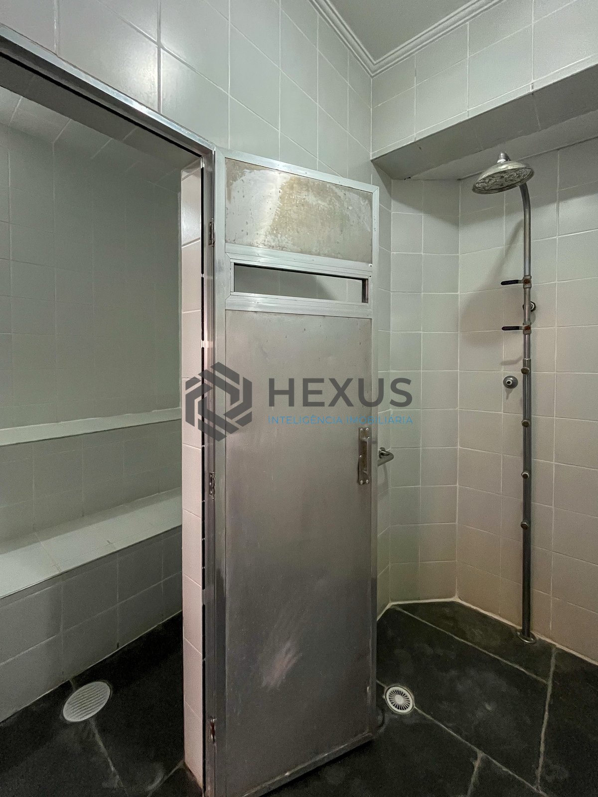 Foto 46 de Apartamento com piscina e churrasqueira na varanda na Praia das Pitangueiras, Guaruja