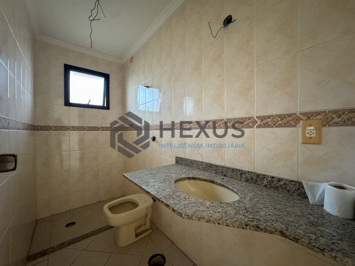 Foto 12 de Apartamento frente rua com varanda e lazer na Praia das Asturias, Guaruja
