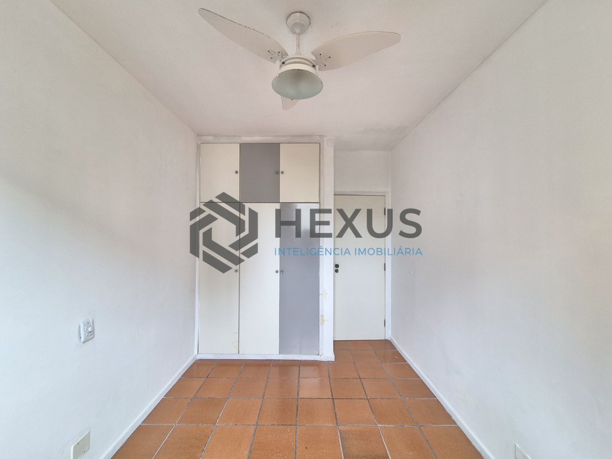 Foto 17 de Apartamento com varanda e lazer na Praia das Pitangueiras, Guaruja