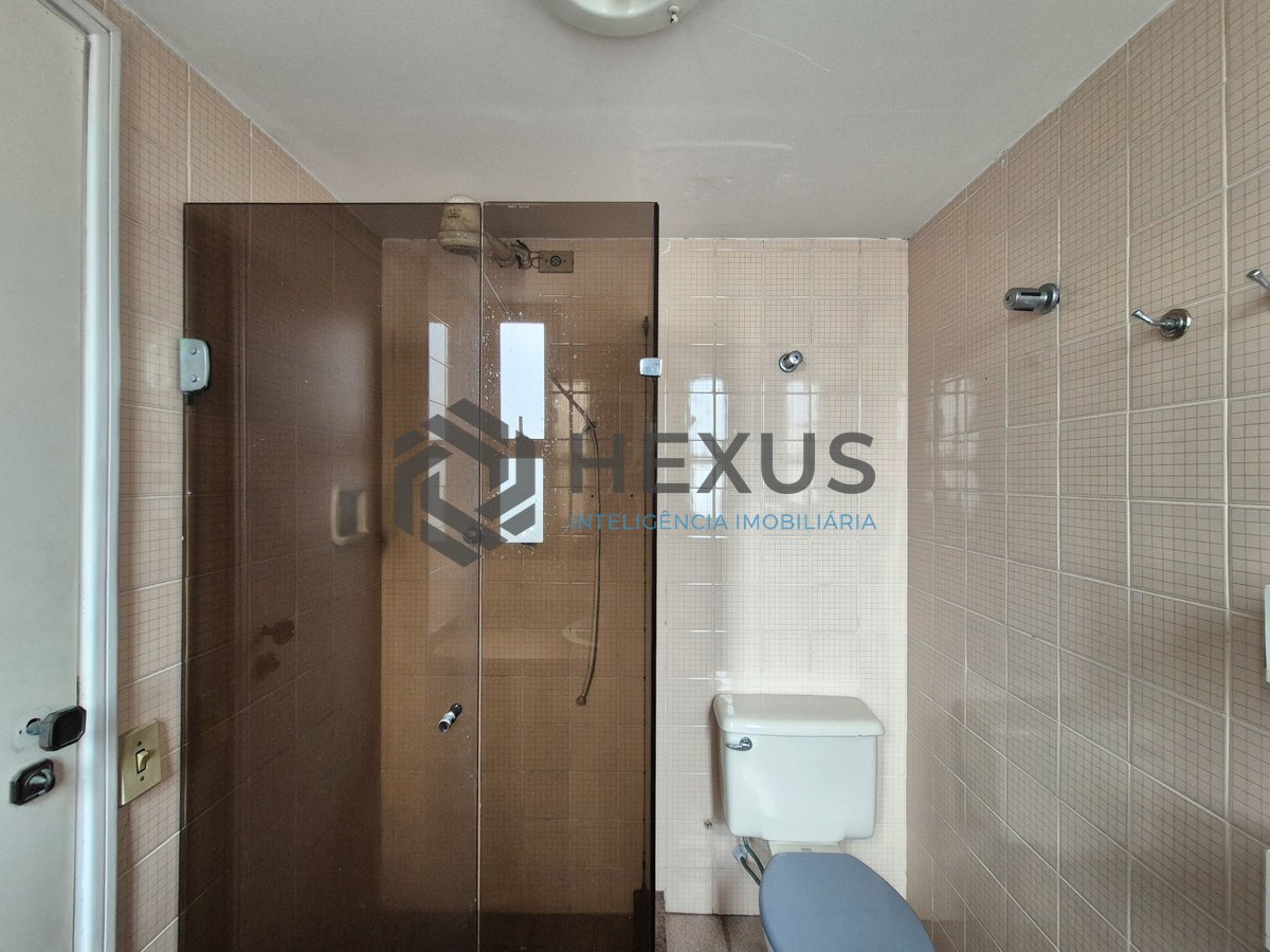 Foto 22 de Apartamento com varanda e lazer na Praia das Pitangueiras, Guaruja