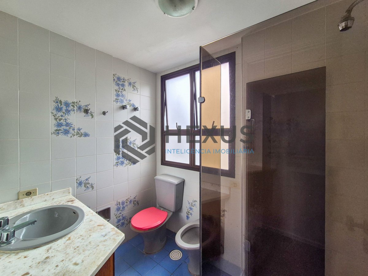 Foto 30 de Apartamento com varanda e lazer na Praia das Pitangueiras, Guaruja