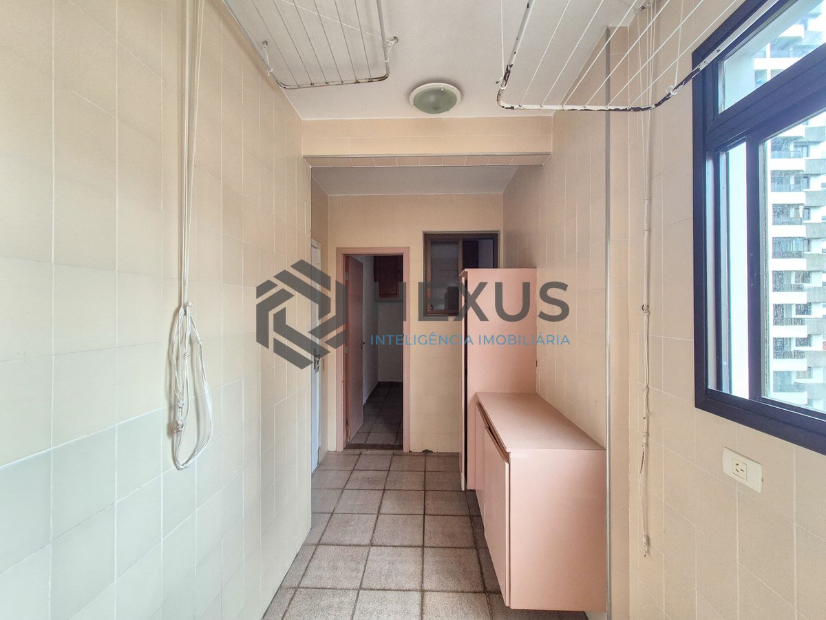 Foto 39 de Apartamento com varanda e lazer na Praia das Pitangueiras, Guaruja
