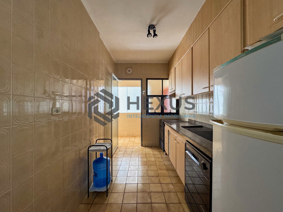Foto 21 de Apartamento com varanda na beira mar da Praia das Pitangueiras, Guaruja