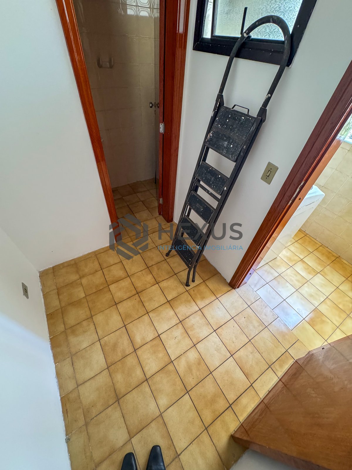 Foto 26 de Apartamento com varanda na beira mar da Praia das Pitangueiras, Guaruja