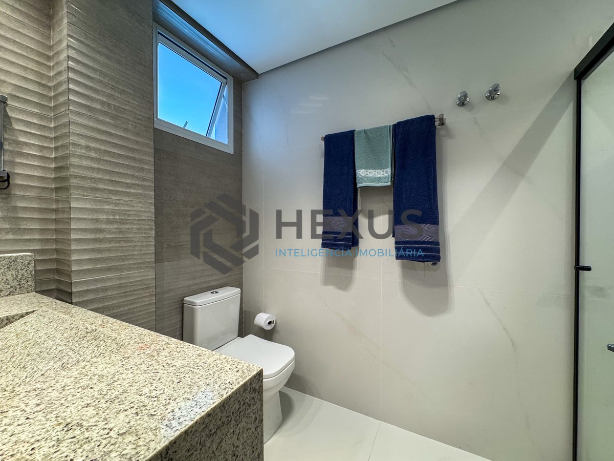 Foto 30 de Apartamento reformado frente mar com vista mar na Praia das Pitangueiras, Guaruja