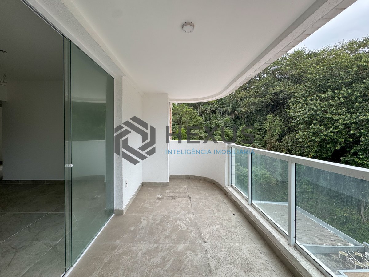 Foto 3 de Apartamento com varanda gourmet e lazer a uma quadra da Praia das Asturias, Guaruja