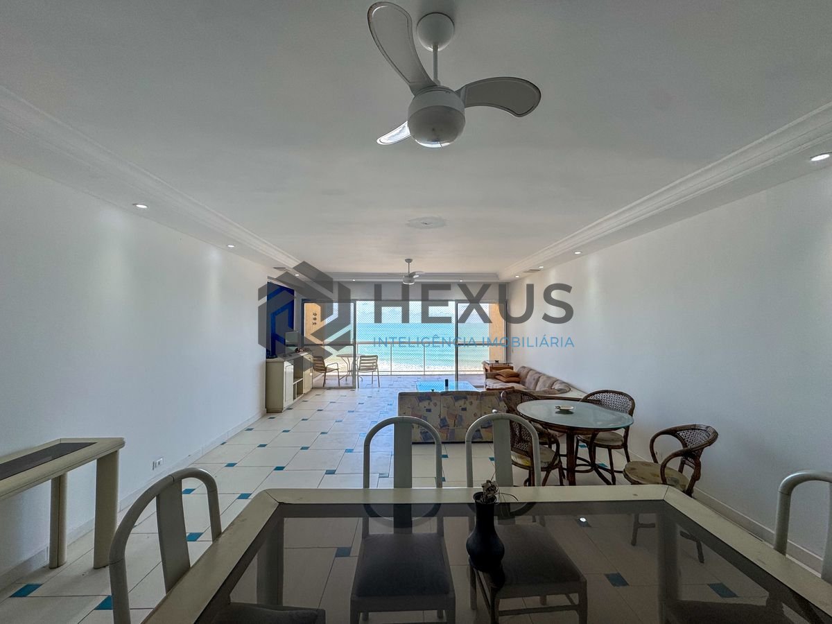 Foto 5 de Apartamento frente mar com varanda vista mar nas Pitangueiras, Guarujá