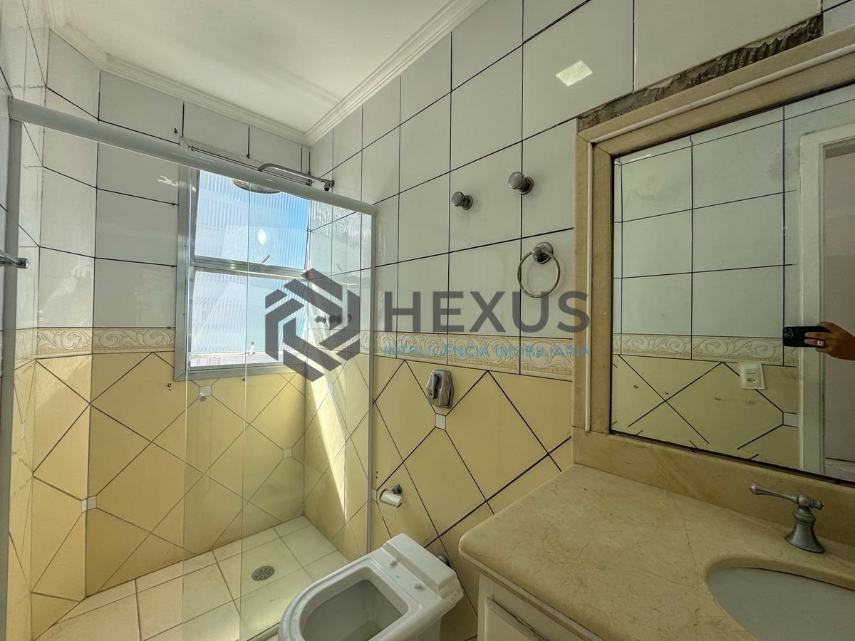 Foto 24 de Apartamento frente mar com varanda vista mar nas Pitangueiras, Guarujá