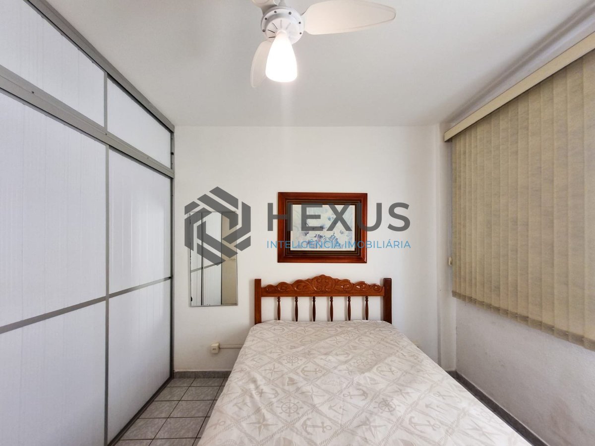 Foto 11 de Apartamento na quadra mar da Praia das Pitangueiras, Guaruja