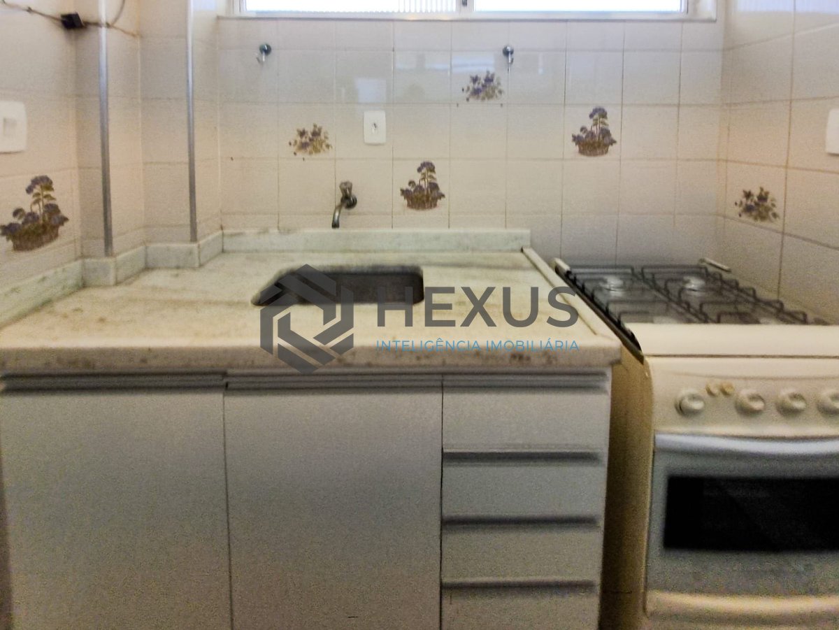 Foto 14 de Apartamento na quadra mar da Praia das Pitangueiras, Guaruja