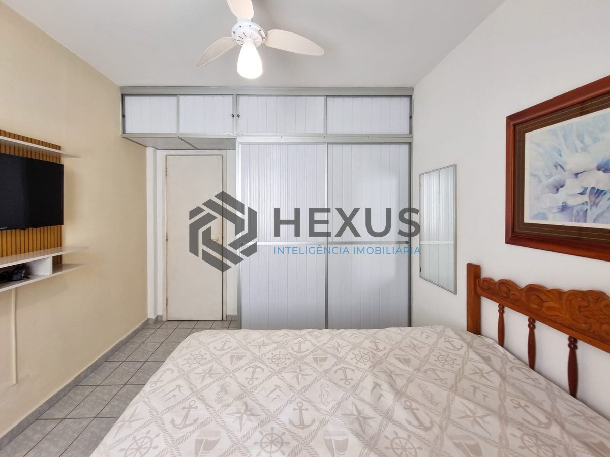 Foto 10 de Apartamento na quadra mar da Praia das Pitangueiras, Guaruja