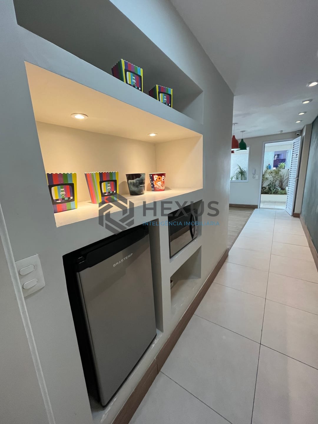 Foto 29 de Apartamento com varanda gourmet e lazer na Praia das Pitangueiras, Guaruja
