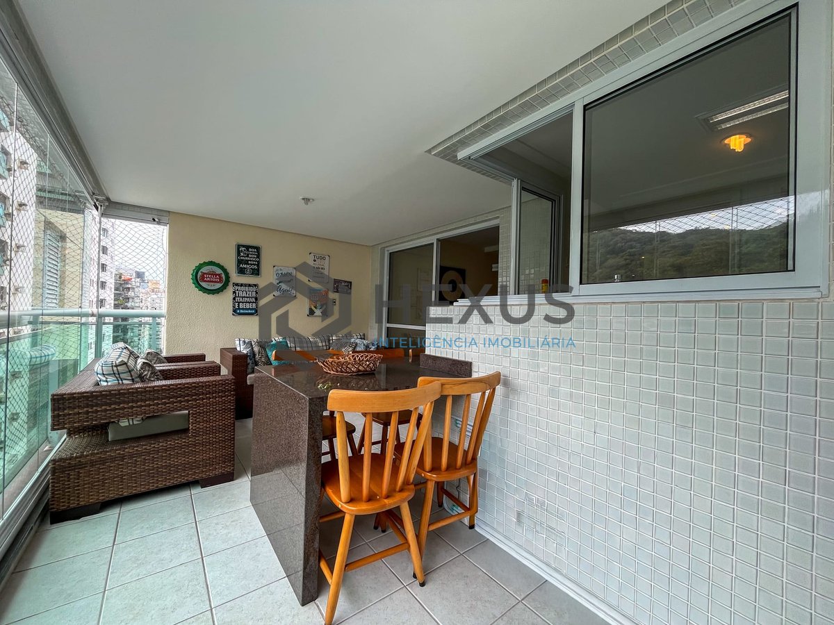 Foto 10 de Apartamento com varanda gourmet e lazer na Praia das Pitangueiras, Guaruja