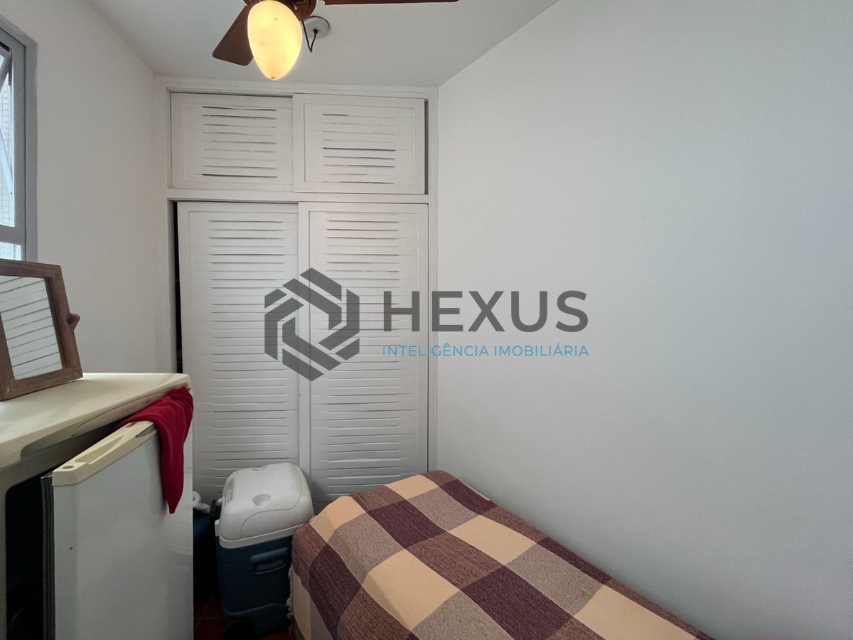 Foto 41 de Apartamento frente mar com varanda na Praia das Pitangueiras, Guaruja