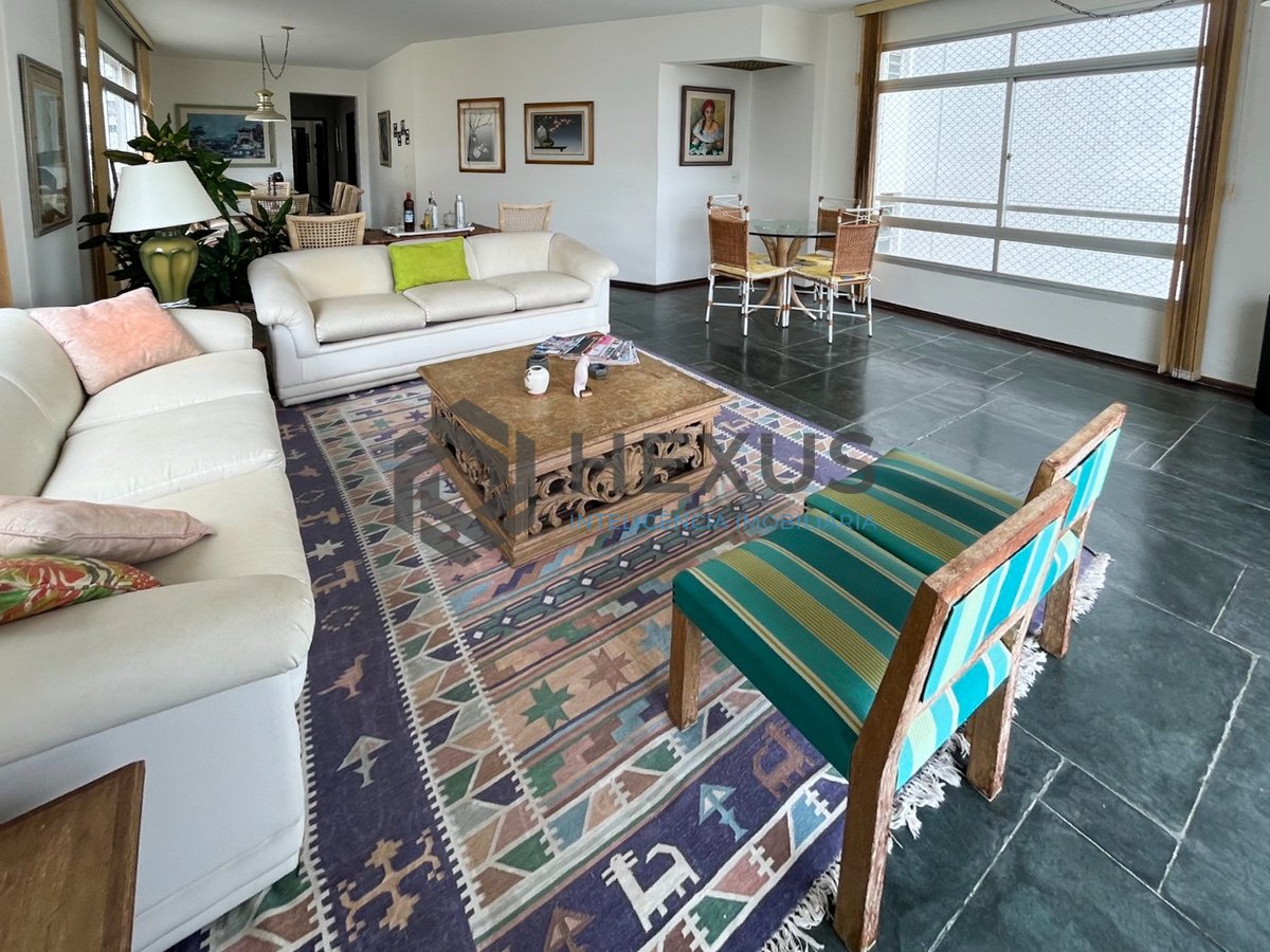 Foto 7 de Apartamento frente mar com varanda na Praia das Pitangueiras, Guaruja
