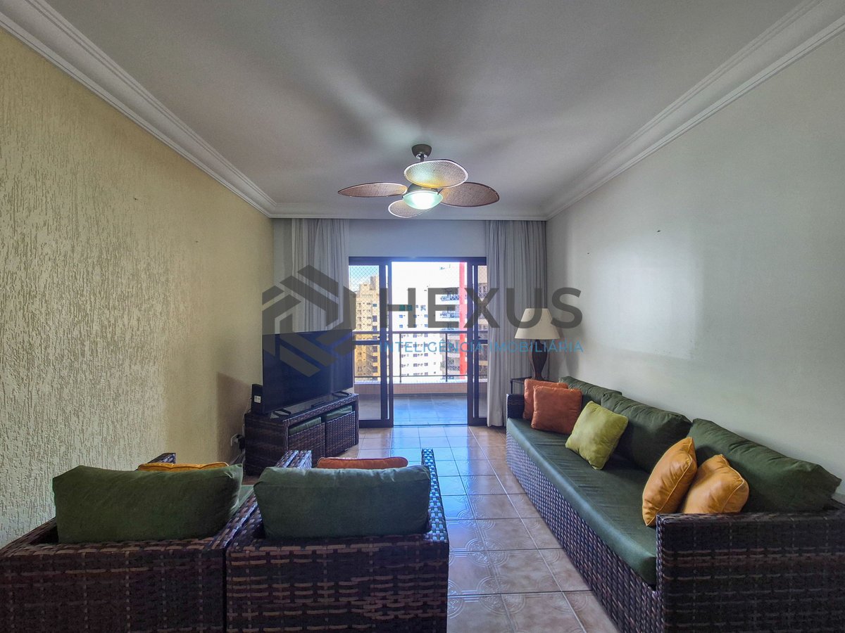 Foto 3 de Apartamento com varanda e lazer na Praia das Pitangueiras, Guaruja