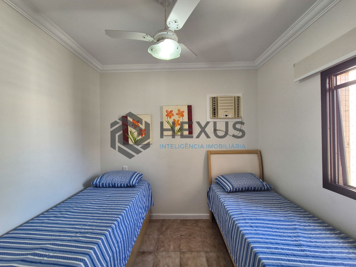 Foto 23 de Apartamento com varanda e lazer na Praia das Pitangueiras, Guaruja