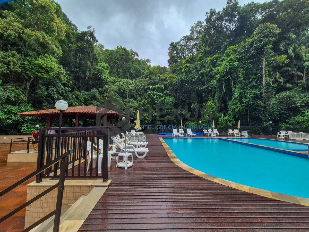 Foto 35 de Apartamento com varanda e lazer na Praia das Pitangueiras, Guaruja