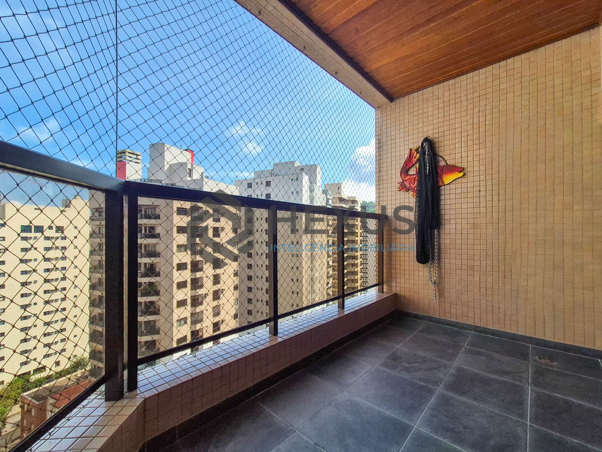 Foto 8 de Apartamento com varanda e lazer na Praia das Pitangueiras, Guaruja