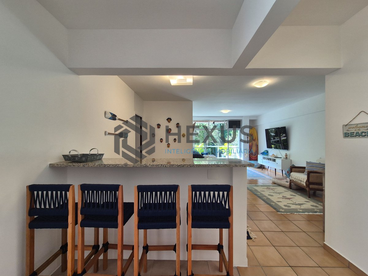 Foto 35 de Apartamento com varanda e lazer na Praia das Pitangueiras, Guaruja