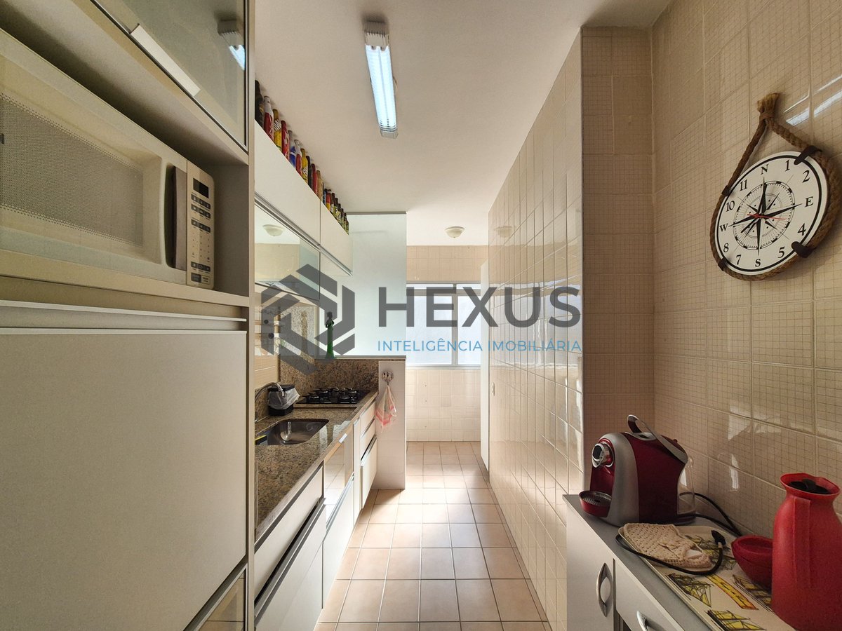 Foto 36 de Apartamento com varanda e lazer na Praia das Pitangueiras, Guaruja