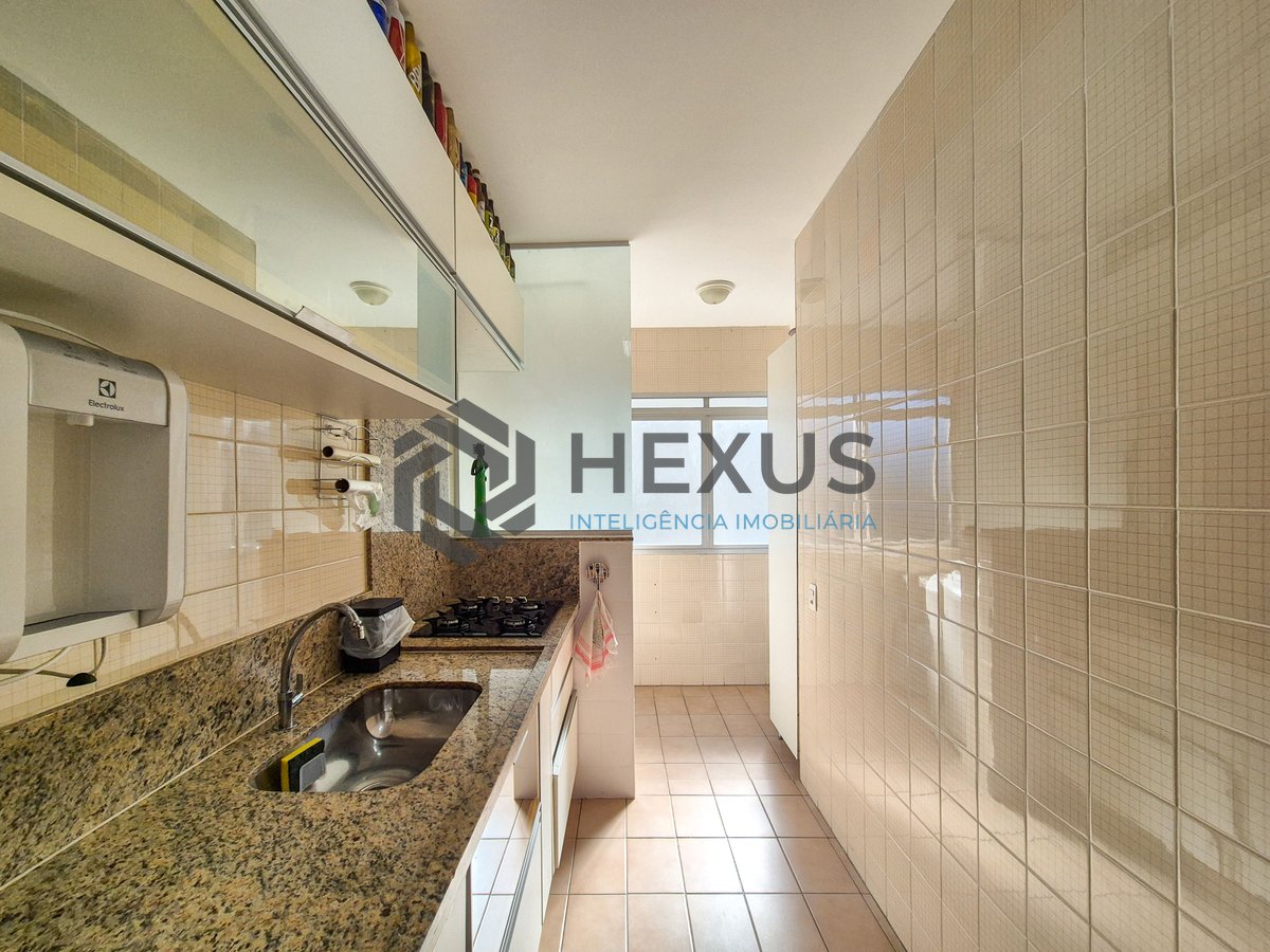 Foto 37 de Apartamento com varanda e lazer na Praia das Pitangueiras, Guaruja