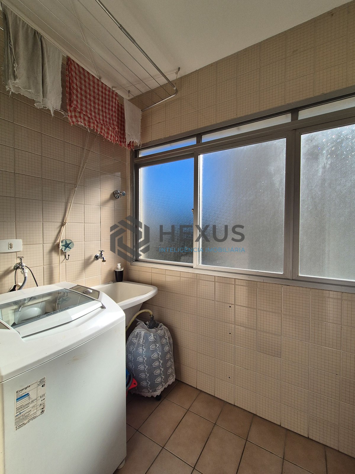 Foto 41 de Apartamento com varanda e lazer na Praia das Pitangueiras, Guaruja