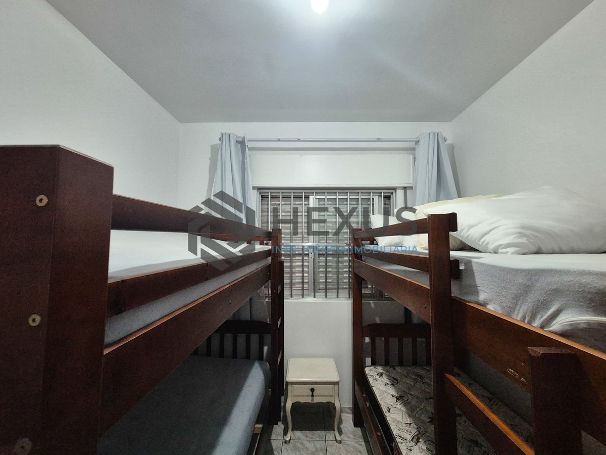 Foto 18 de Apartamento com varanda e vista mar na beira mar da Praia das Pitangueiras, Guaruja