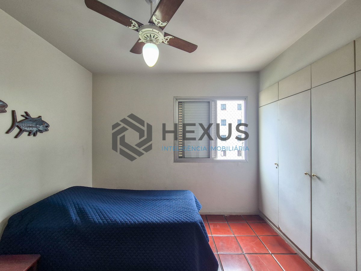Foto 15 de Apartamento com varanda a duas quadras da Praia das Pitangueiras, Guaruja